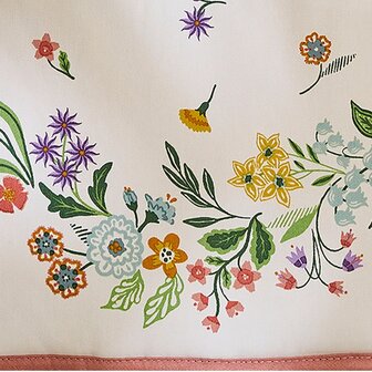 Tea Cosy Petals &amp; Prose in Pink